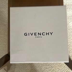 authentic Givenchy box ( empty )